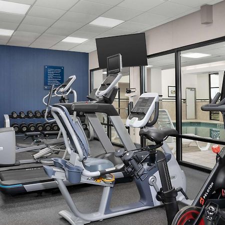 Hampton Inn Істон Екстер'єр фото
