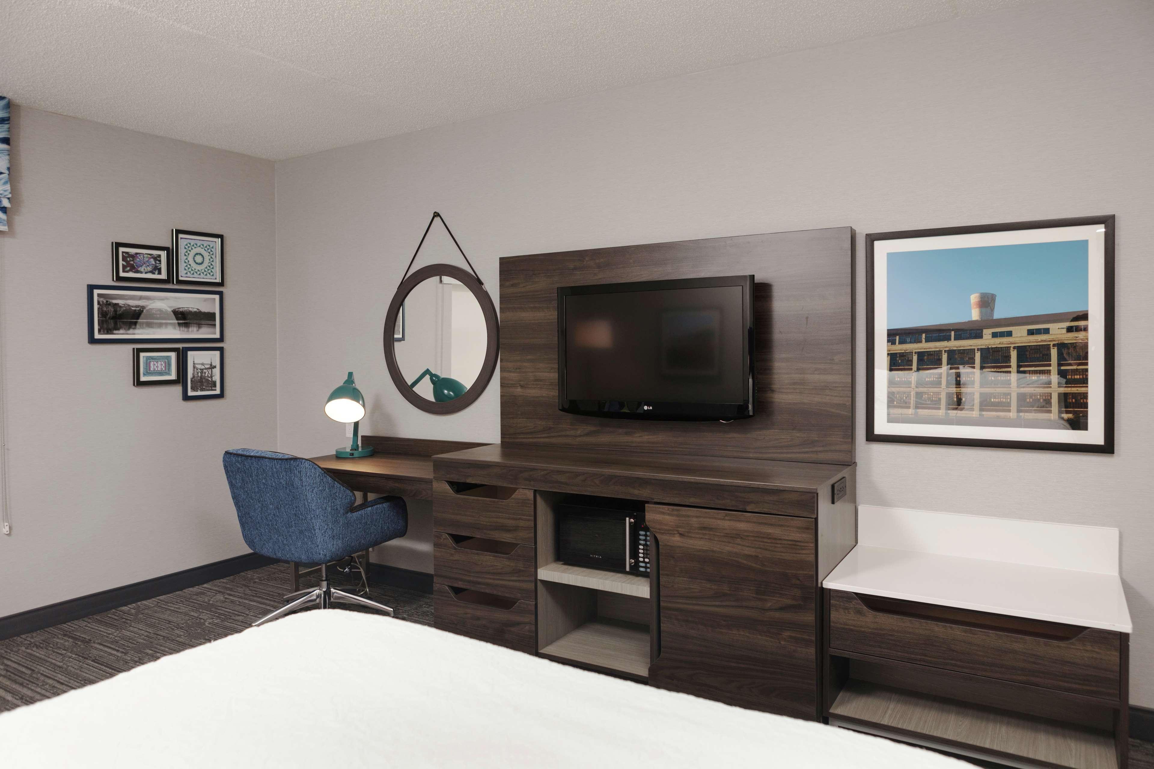 Hampton Inn Істон Екстер'єр фото