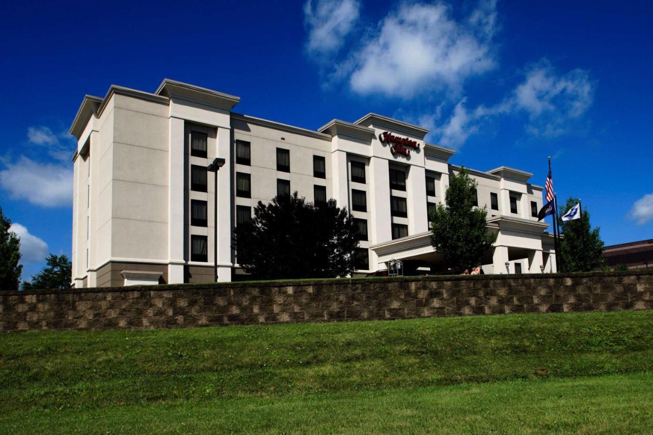 Hampton Inn Істон Екстер'єр фото