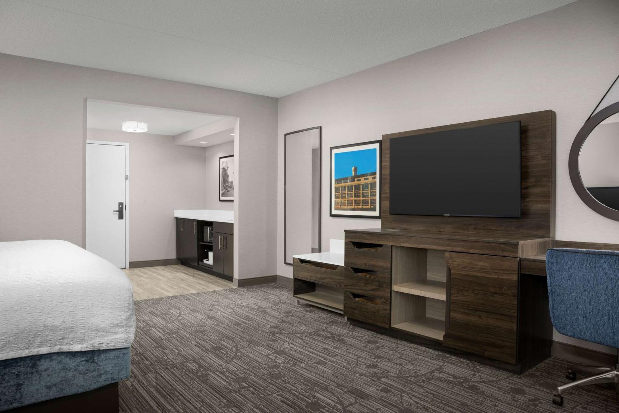 Hampton Inn Істон Екстер'єр фото