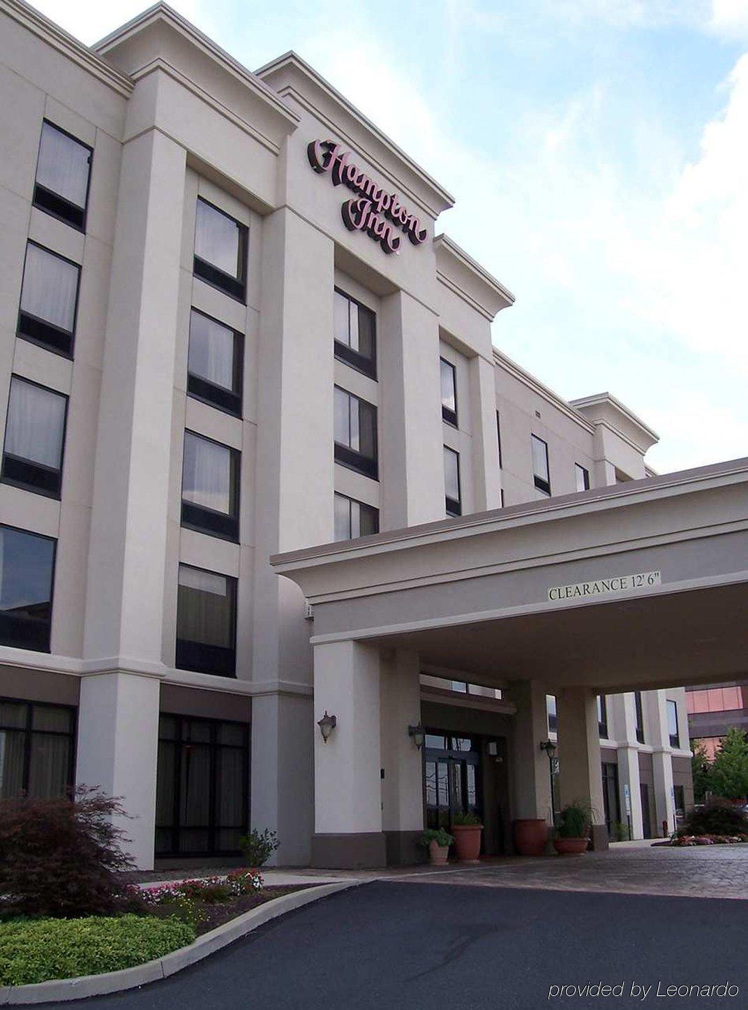 Hampton Inn Істон Екстер'єр фото