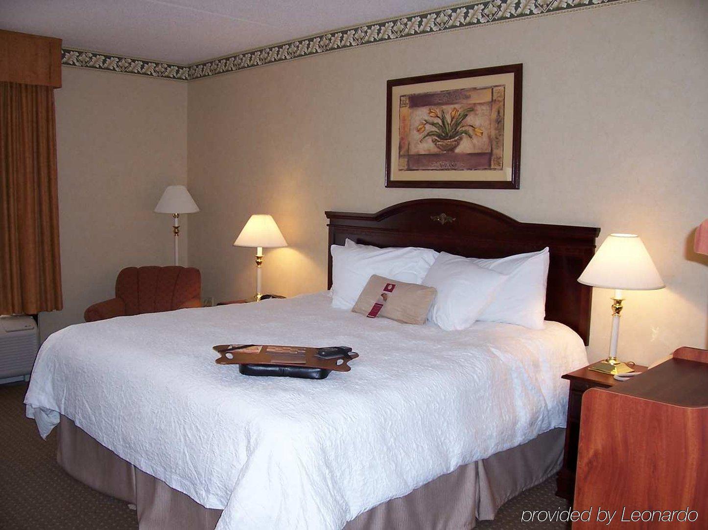 Hampton Inn Істон Номер фото