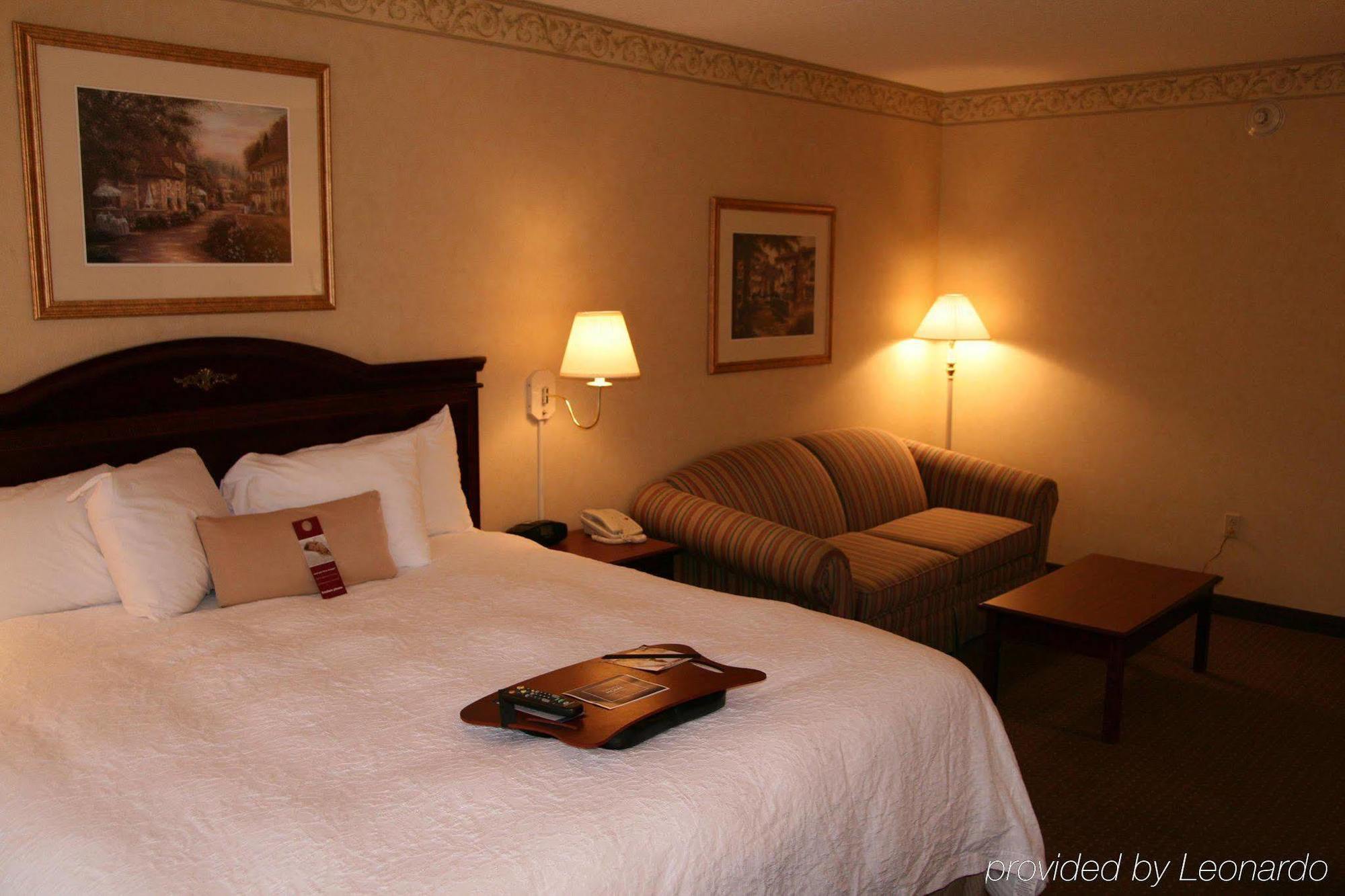 Hampton Inn Істон Номер фото